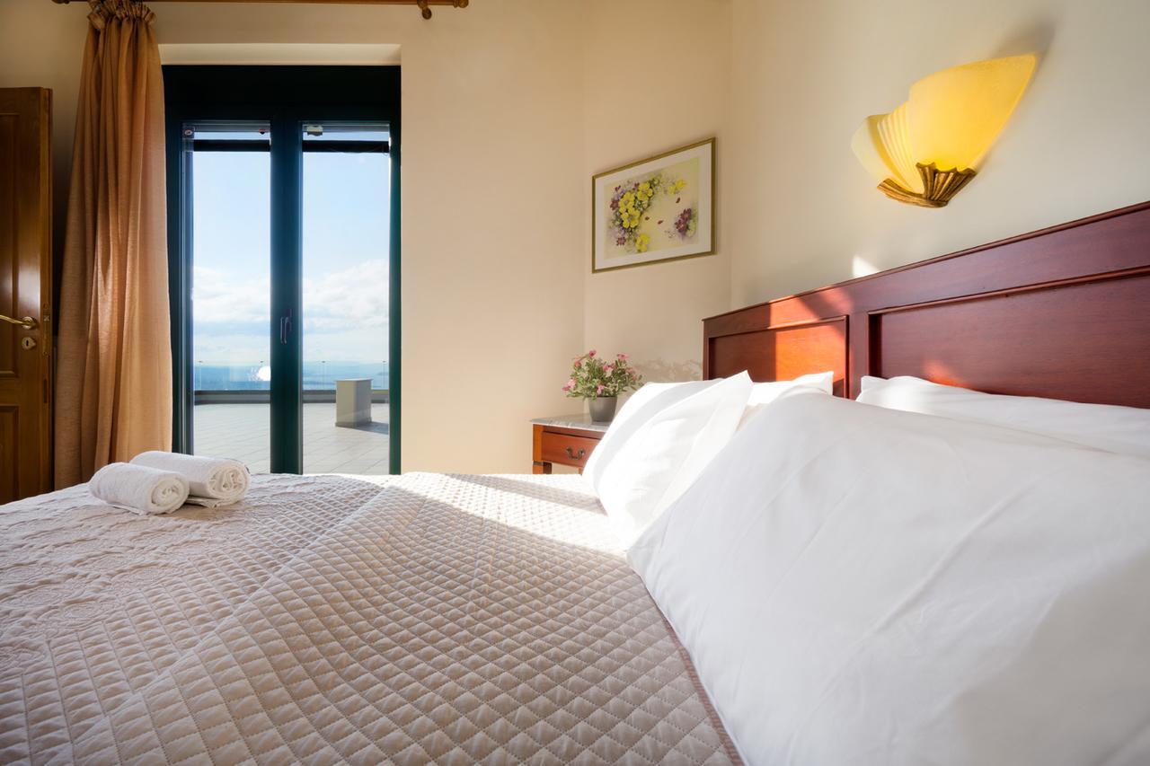 Golden Key Villas Hriszí Aktí Haniá Kültér fotó